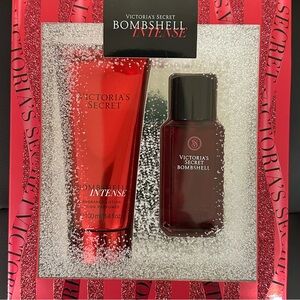 VICTORIA’S SECRET BOMBSHELL INTENSE “2” PIECE GIFT SET (NEW IN BOX, NEVER USED)